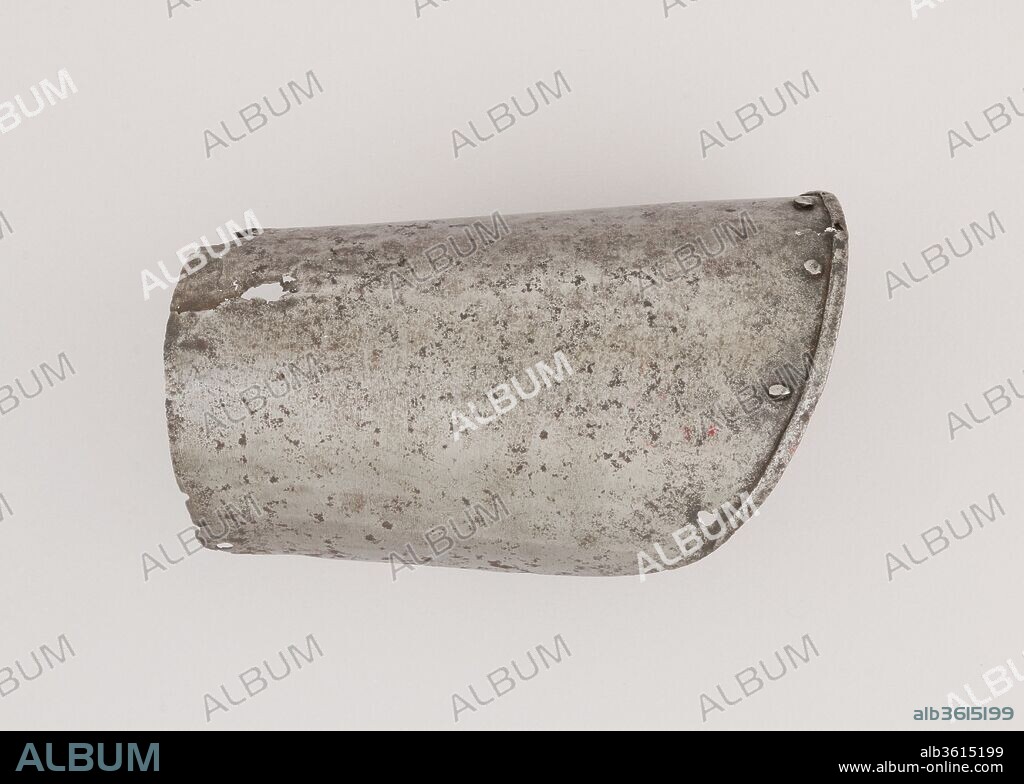 Upper Arm Defense (Rerebrace). Culture: Italian. Dimensions: H. 7 in. (17.8 cm); W. 4 in. (10.2 cm); D. 4 1/2 in. (11.4 cm); Wt. 8.1 oz. (229.6 g). Date: ca. 1430-40.