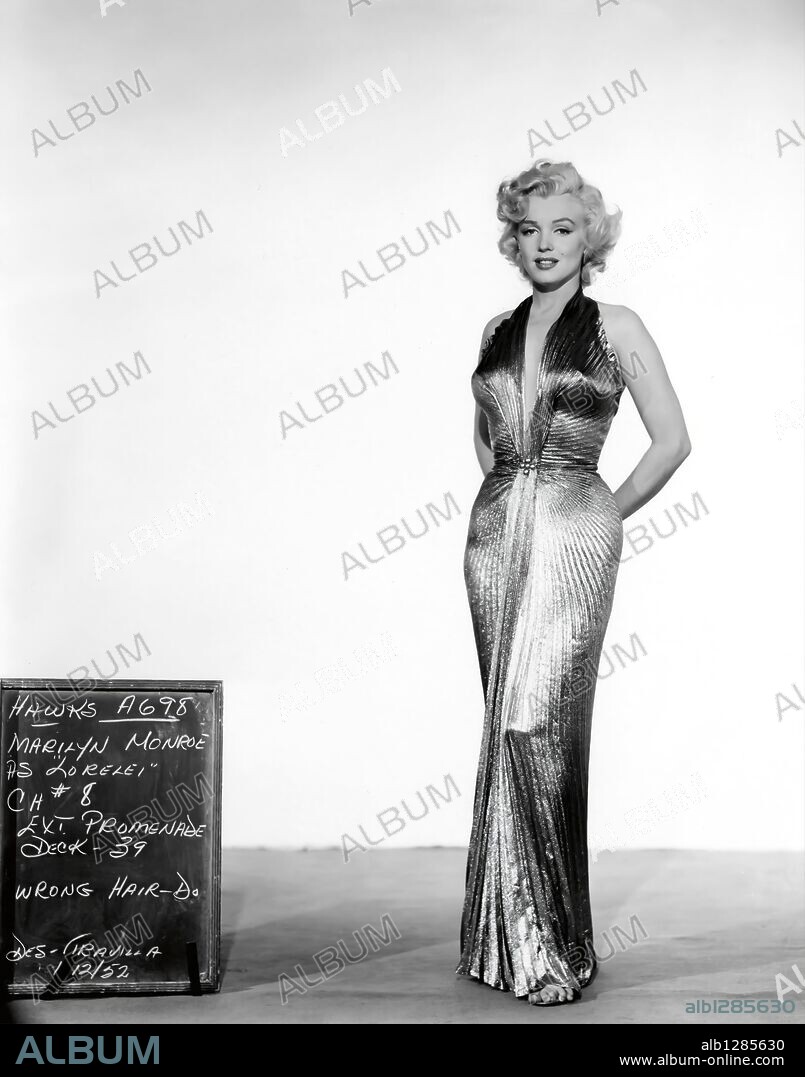 NORMA JEAN BAKER. MARILYN MONROE in GENTLEMEN PREFER BLONDES, 1953,  directed by HOWARD HAWKS. Copyright 20TH CENTURY FOX. - Album alb1285630