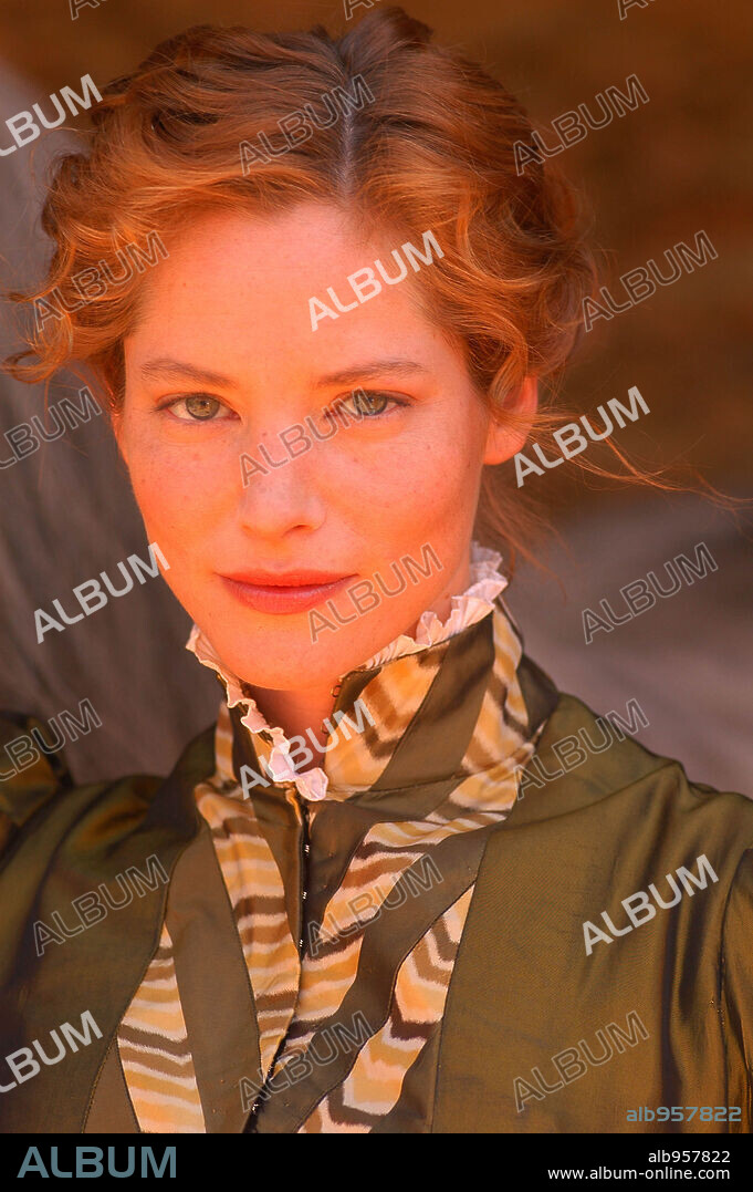 SIENNA GUILLORY en EL CORAZON DE LA TIERRA, 2007, dirigida por ANTONIO CUADRI. Copyright COSTA DO CASTELO FILMES/FUTURE FILMS LTD/MANUFACTURAS AUDIOV.