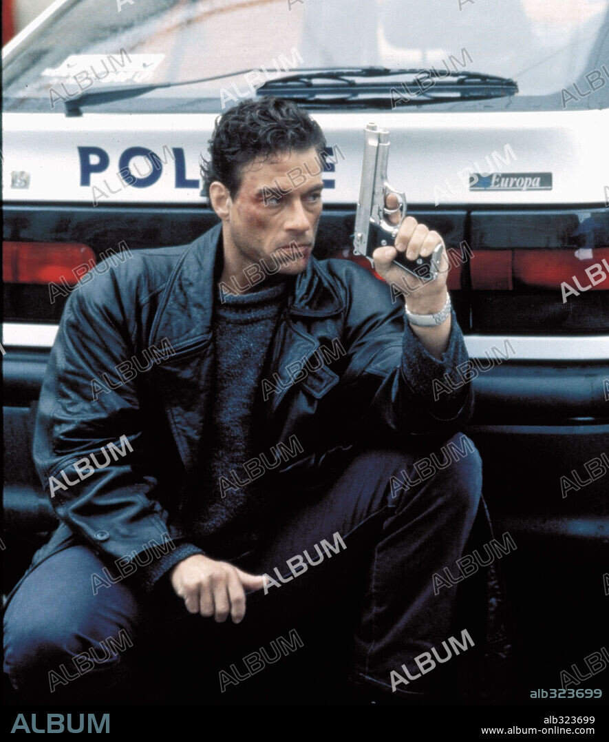 JEAN-CLAUDE VAN DAMME in MAXIMUM RISK, 1996, directed by RINGO LAM. Copyright COLUMBIA PICTURES / MARKFIELD, ALAN.