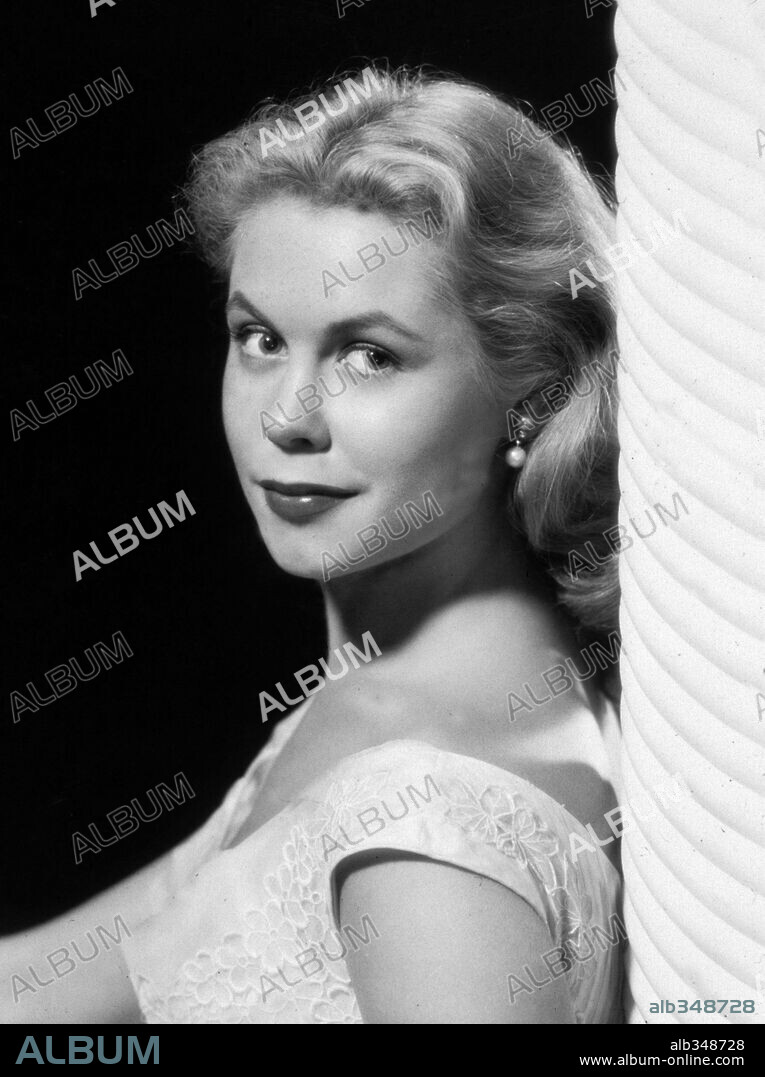 ELIZABETH MONTGOMERY. 1955 - Album alb348728