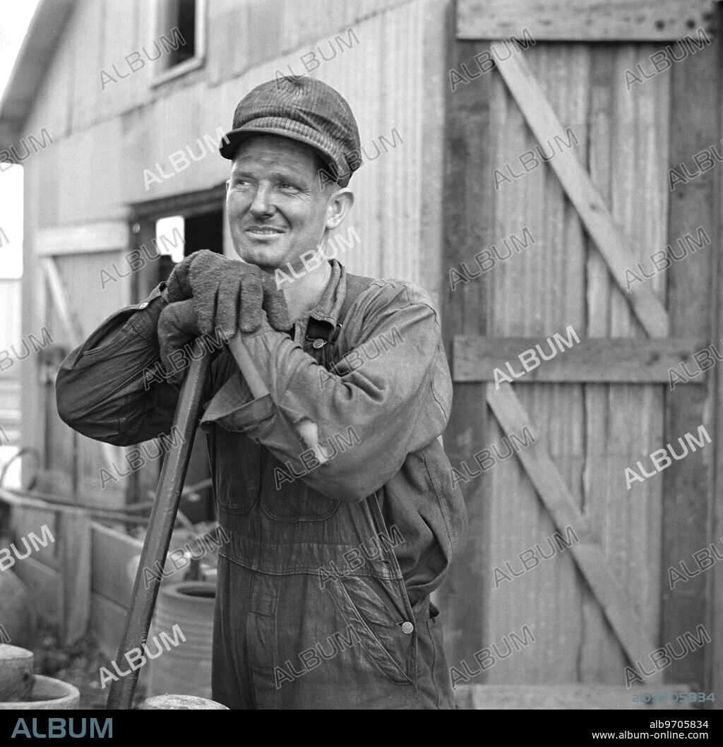 Zinc Smelter Worker, Picher, Oklahoma, USA, Arthur Rothstein, Farm Security Administration, May 1936.