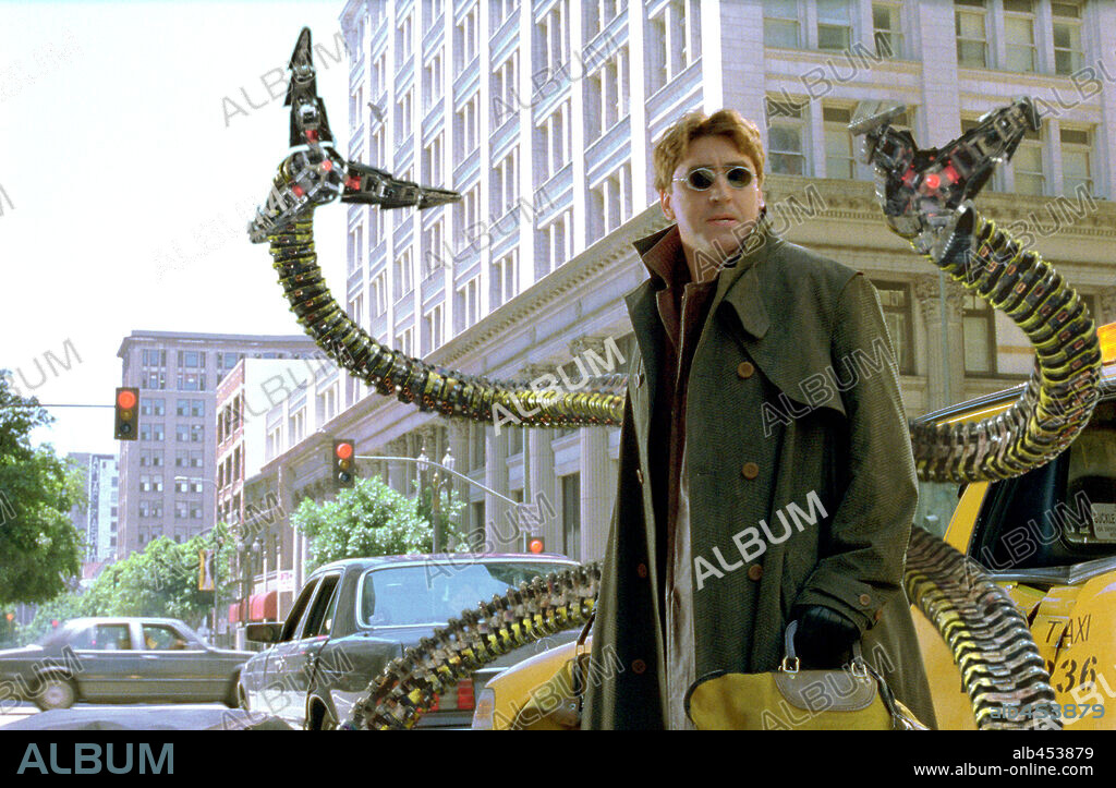 ALFRED MOLINA dans SPIDER-MAN 2, 2004, réalisé par SAM RAIMI. Copyright COLUMBIA PICTURES/MARVEL ENTERTAINMENT.