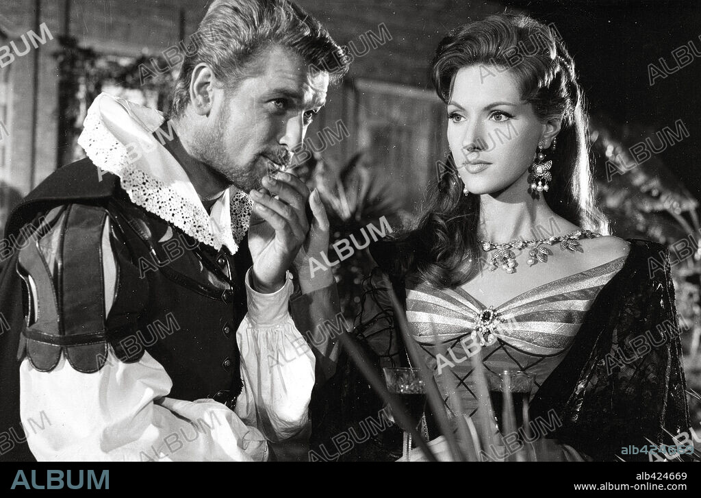 HANS VON BORSODY et HELGA LINE dans LOS CORSARIOS DEL CARIBE, 1961. Copyright PROCUSA/PRODUZIONE ASSOCIATE/EPOCA FILMS.