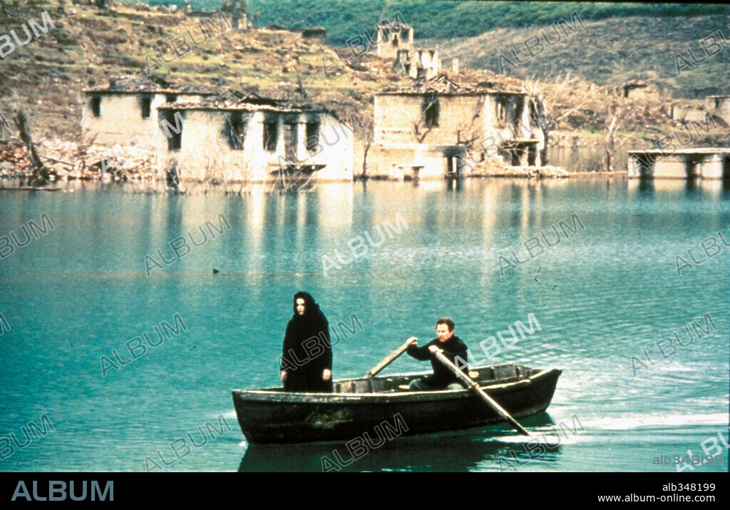 LA MIRADA DE ULISES, 1995 (VLEMMA TOU ODYSSEA, TO), dirigida por THEO ANGELOPOULOS. Copyright PARADIS FILMS.