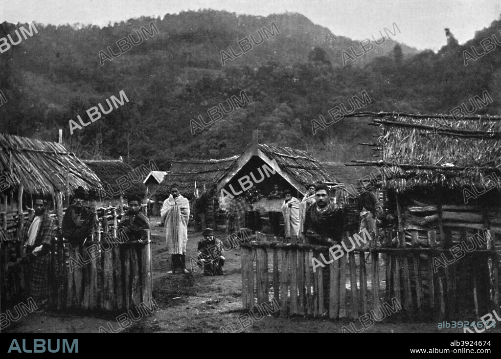 Maori pa, or fortified village, on the Whanganui River, North Island, New Zealand, 1902. From The Living Races of Mankind, Vol. I. [Hutchinson & Co, London, 1902].