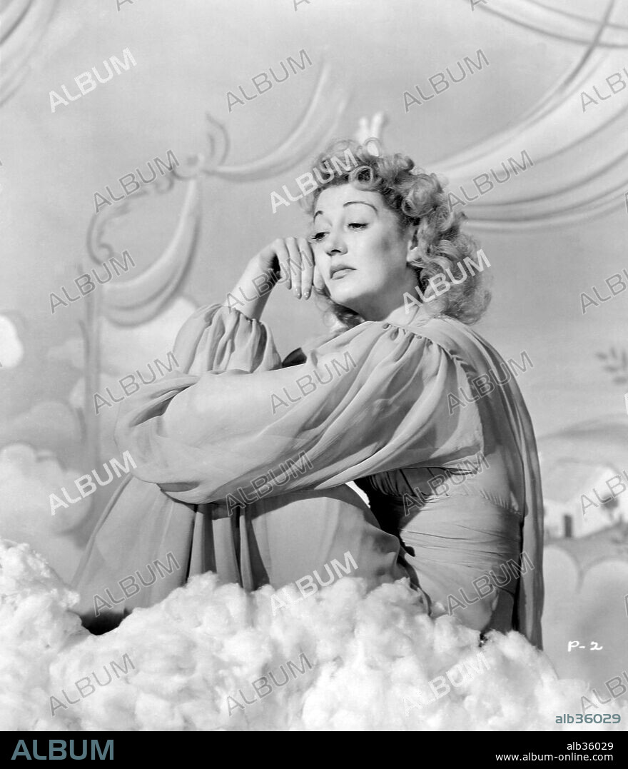 KAY HAMMOND dans BLITHE SPIRIT, 1945, réalisé par DAVID LEAN. Copyright TWO CITIES/CINEGUILD.