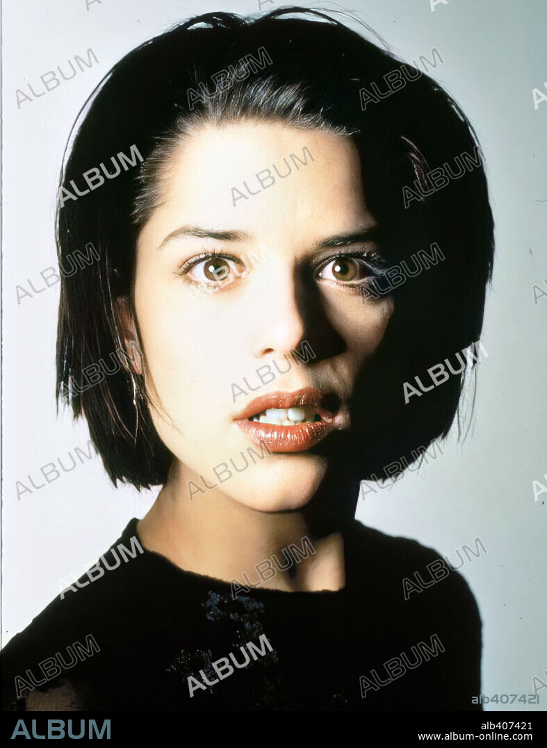 NEVE CAMPBELL in SCREAM 3, 2000, directed by WES CRAVEN. Copyright ...