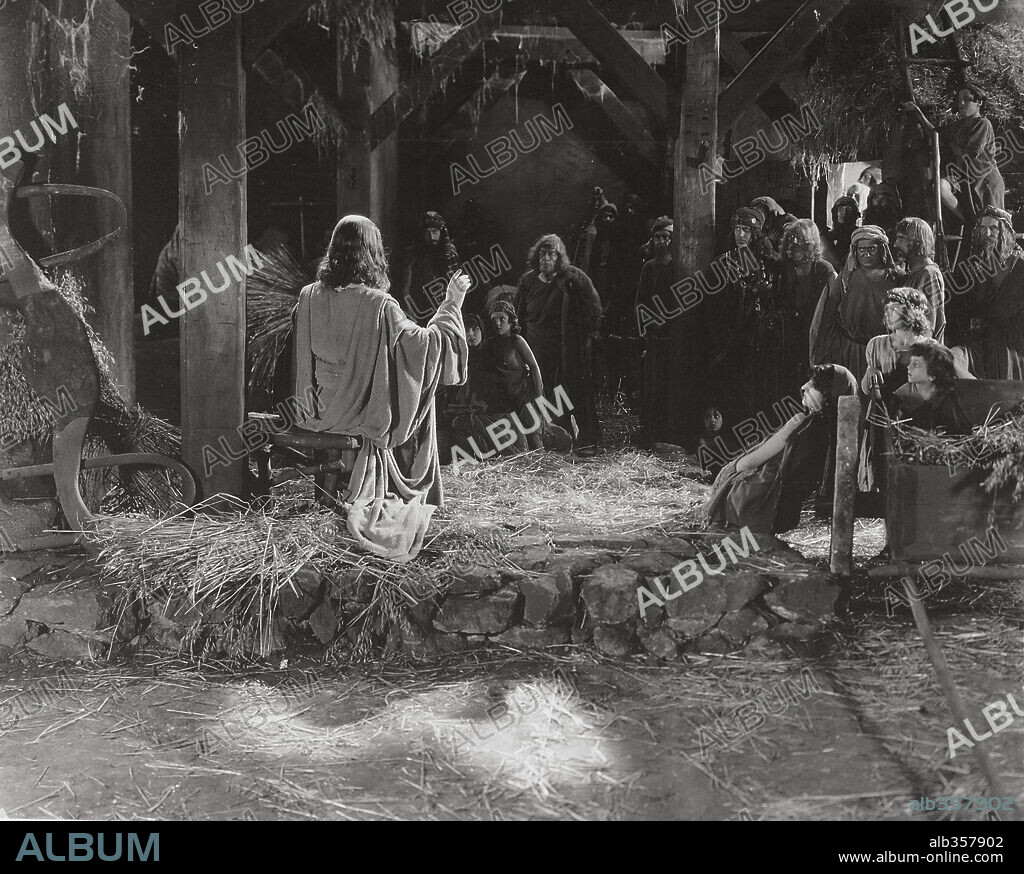 THE TEN COMMANDMENTS, 1923, directed by CECIL B DEMILLE. Copyright PARAMOUNT PICTURES.