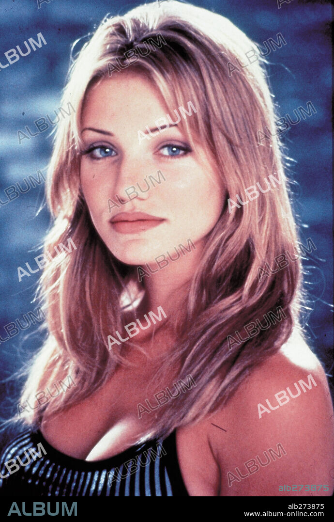 CAMERON DIAZ in THE MASK, 1994, directed by CHUCK RUSSELL. Copyright NEW LINE PRODUCTIONS.