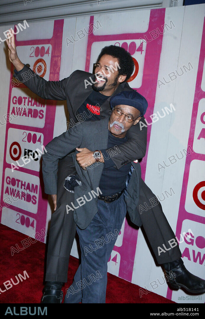 MARIO VAN PEEBLES y MELVIN VAN PEEBLES. Dec 01, 2004; New York, NY, USA; MARIO & MELVIN VAN PEEBLES at the 14th Annual Gotham Awards held at Pier 60 at Chelsea Piers. Mandatory Credit: Photo by Nancy Kaszerman / ZUMA Press. (©) Copyright 2004 by Nancy Kaszerman. 01/12/2004