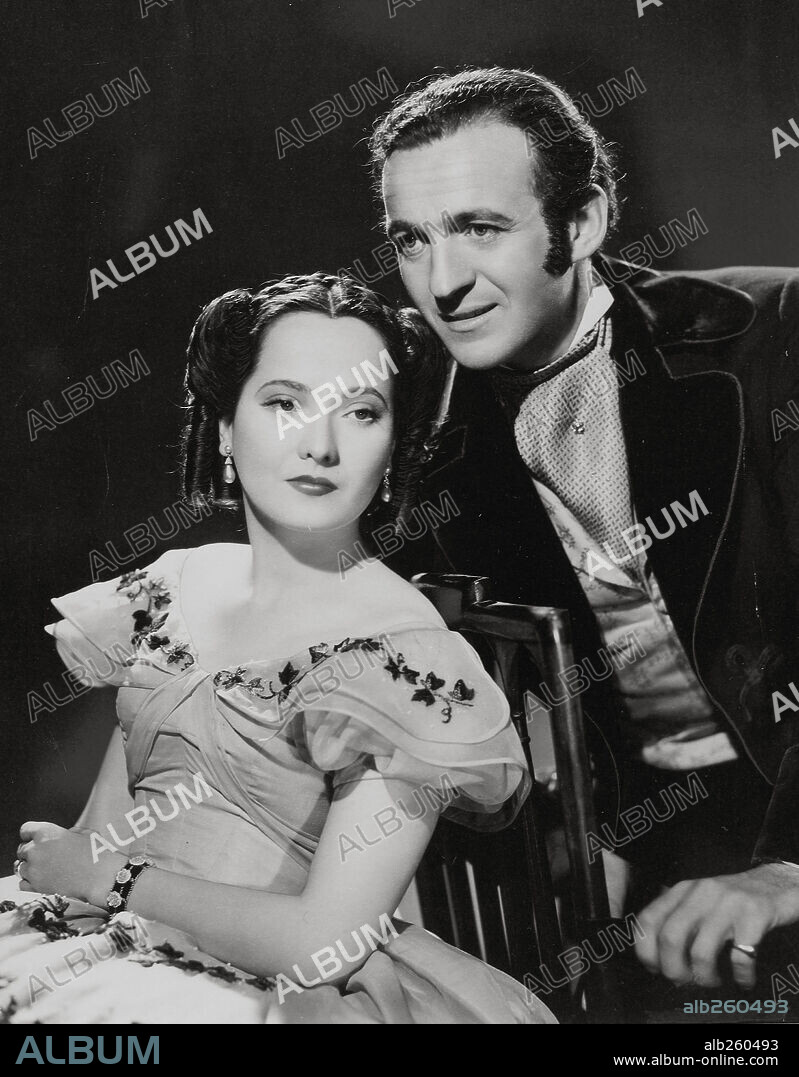 DAVID NIVEN and MERLE OBERON in WUTHERING HEIGHTS, 1939, directed by WILLIAM WYLER. Copyright UNITED ARTISTS.