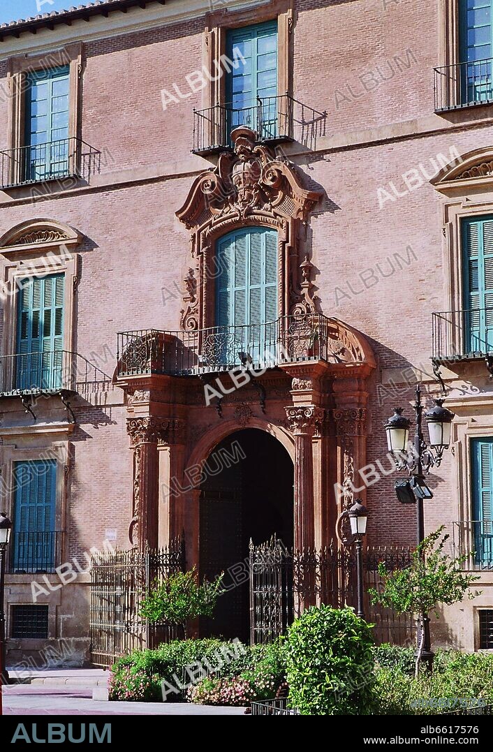 PEDRO PAGAN Y JOSE LOPEZ Y BALTASAR CANESTRO. PORTADA ROCOCO DEL PALACIO  ARZOBISPAL - S XVIII - DESPUES DE LA RESTAURACION.