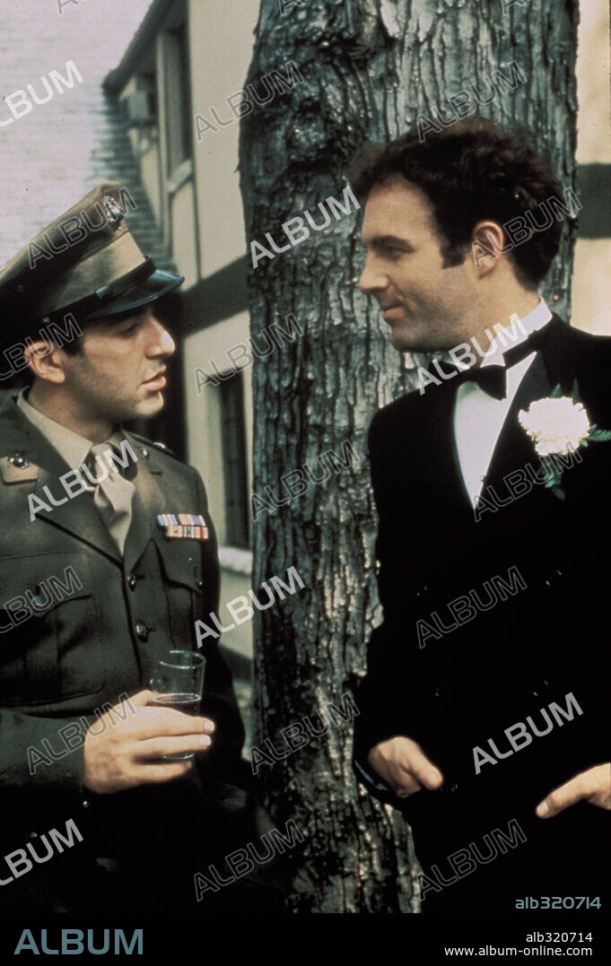 AL PACINO y JAMES CAAN en EL PADRINO, 1972 (THE GODFATHER), dirigida ...