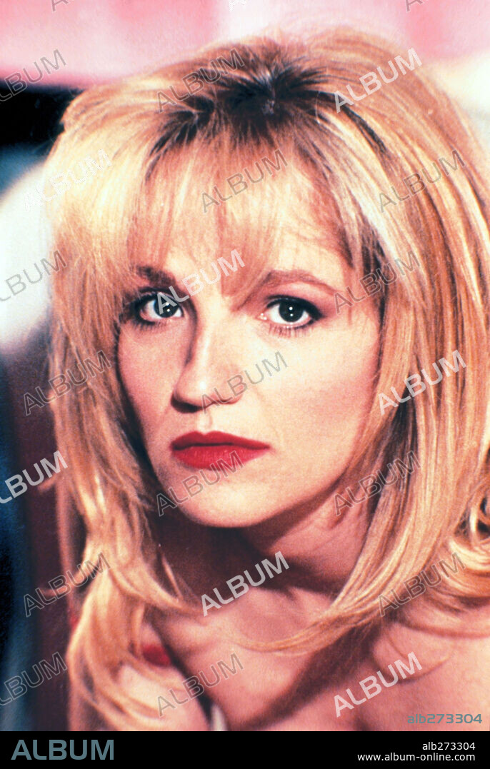 ELLEN BARKIN in SWITCH, 1991, directed by BLAKE EDWARDS. Copyright CINEMA PLUS.