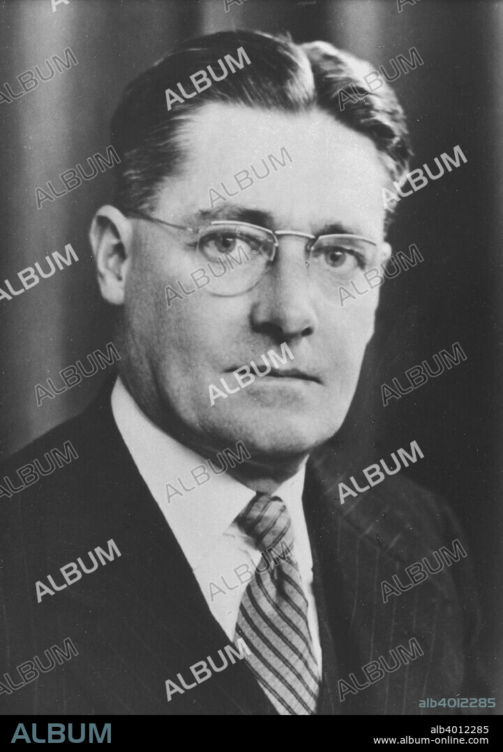 Howard Walter Florey, Australian pathologist, c1945. For his work on the isolation and purification of the first antibiotic, Penicillin, Florey (1898-1968) shared the 1945 Nobel Prize for Medicine and Physiology with Alexander Fleming (1881-1955) and Ernst Chain (1906-1979). Photograph courtesy of The Nobel Foundation.