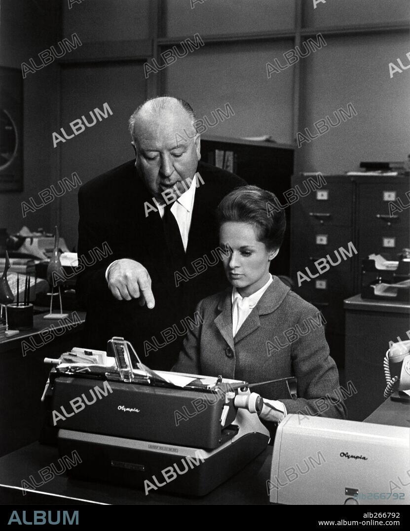 ALFRED HITCHCOCK und TIPPI HEDREN in MARNIE, 1964, unter der Regie von ALFRED HITCHCOCK. Copyright UNIVERSAL PICTURES.