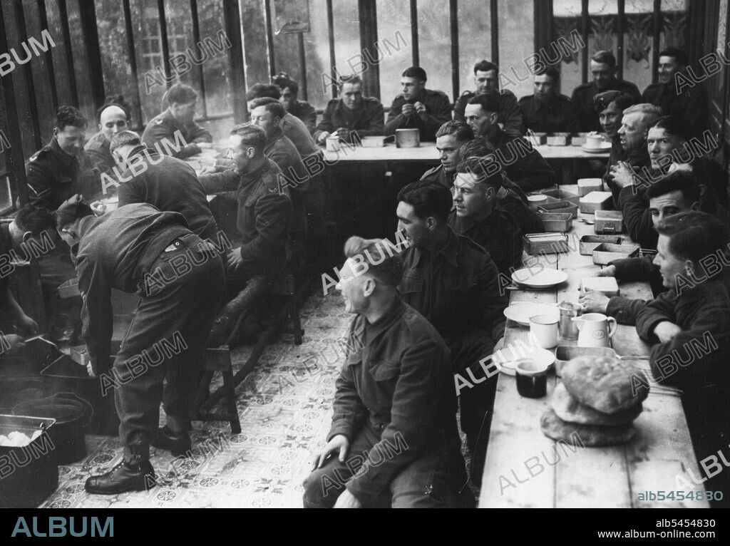 With The East Yorks Regiment -- In the mens lining hall. A series of pictures of the Est Yorks Regiment which is in the forward area of the D.E.F. May 14, 1940. (Photo by British Official Photograph).