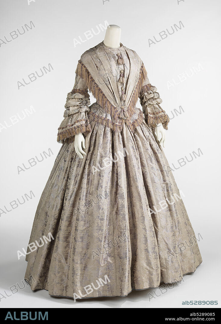 Traditional European English Noblewoman Clothing British National Costumes  and Headwear Complete Set for Women and Girls