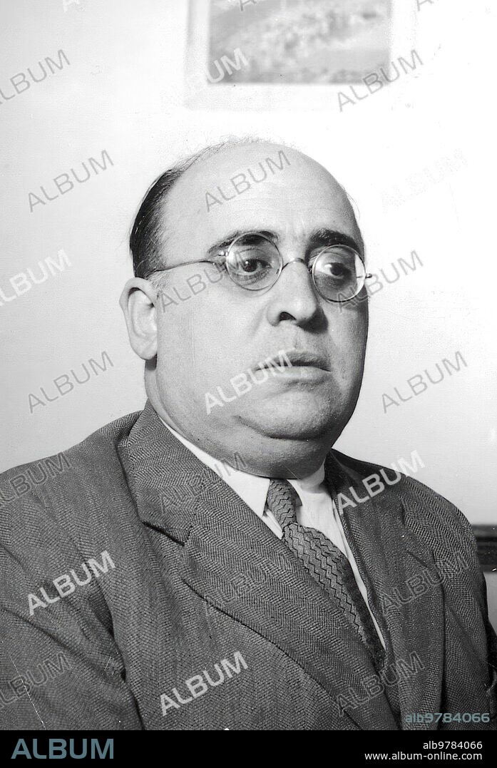 1940. An image of José María Cossío.