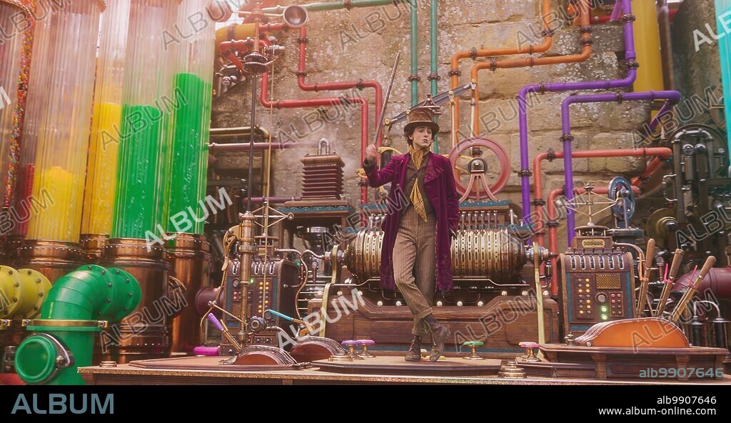 TIMOTHEE CHALAMET in WONKA, 2023, directed by PAUL KING. Copyright WARNER BROS.