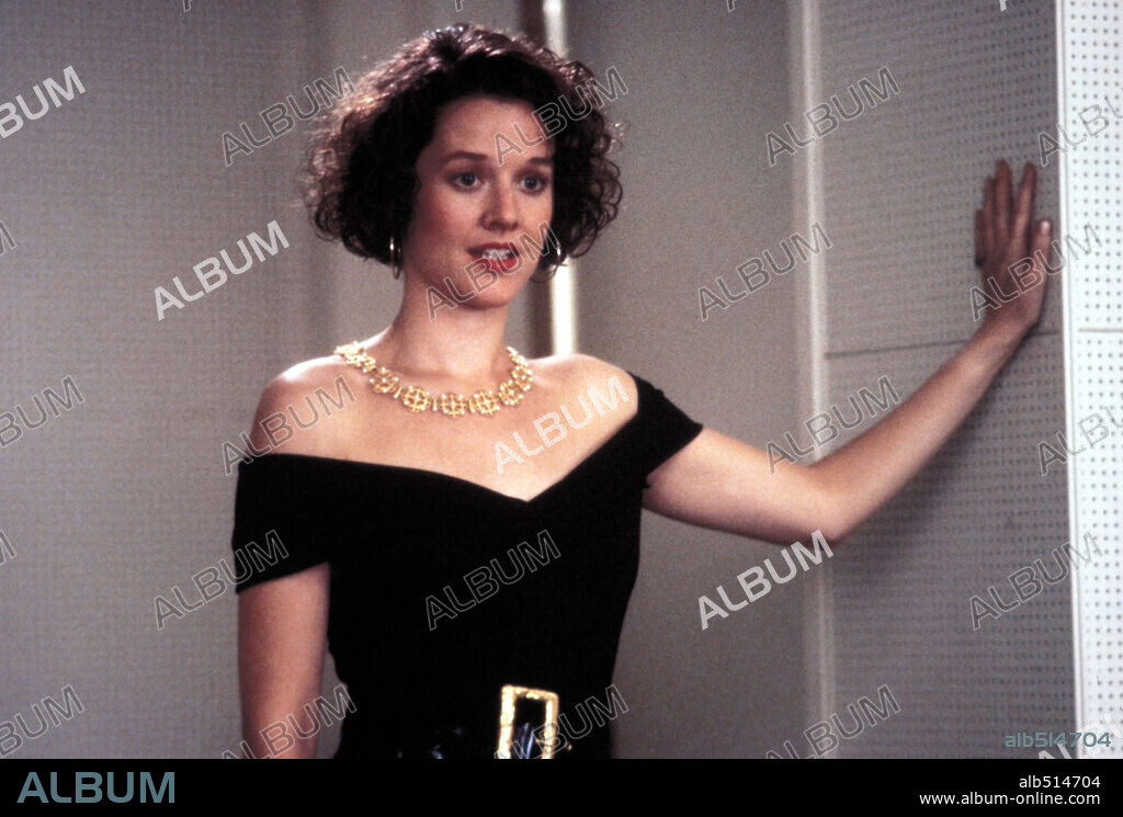 PENELOPE ANN MILLER in THE FRESHMAN, 1990, directed by ANDREW BERGMAN. Copyright TRISTAR PICTURES.