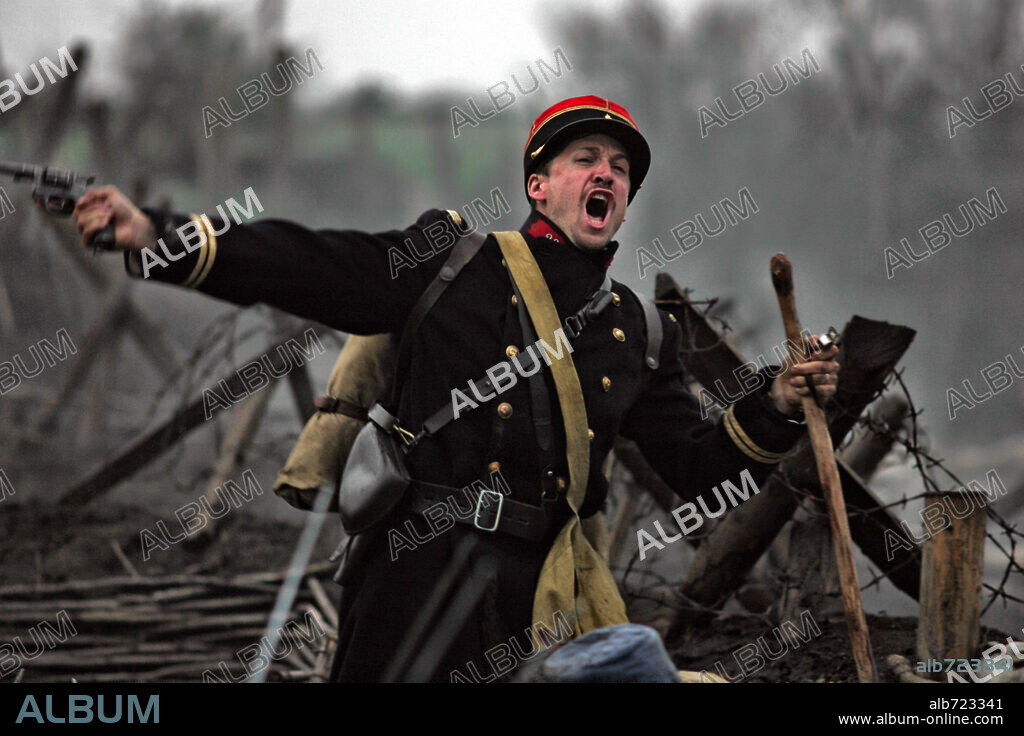 GUILLAUME CANET in MERRY CHRISTMAS, 2005 (JOYEUX NOËL), directed by CHRISTIAN CARION. Copyright UGC FILMS.