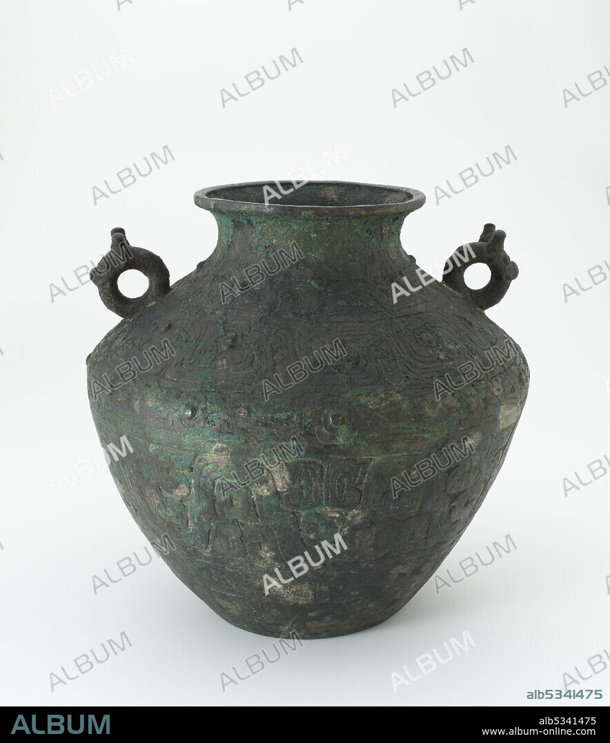 Ritual wine vessel (lei), Western Zhou dynasty, 9th century BCE.