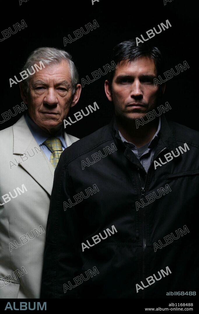 IAN McKELLEN and JIM CAVIEZEL in THE PRISONER, 2009 (PRISONER, THE-TV). Copyright Granada international/ ITV Productions.