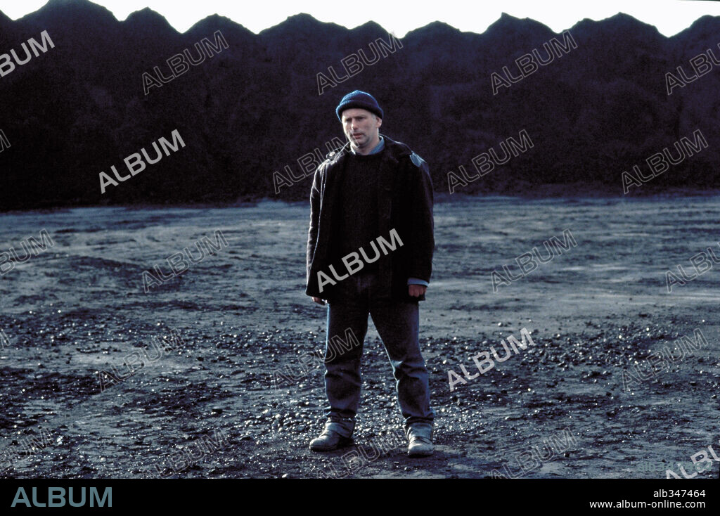 GARY LEWIS dans BILLY ELLIOT, 2000, réalisé par STEPHEN DALDRY. Copyright UNIVERSAL / KEYTE, GILES.