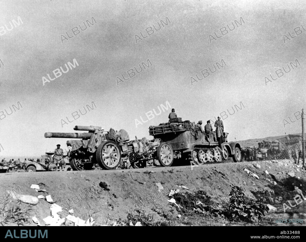 German heavy artillery moving up to the El Alamein front. July 1942.