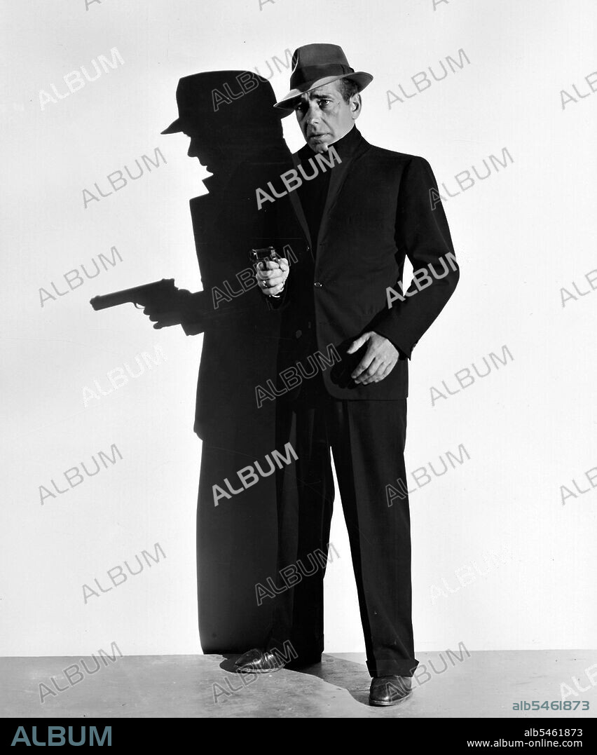 HUMPHREY BOGART en CALLEJÓN SIN SALIDA, 1947 (DEAD RECKONING), dirigida por JOHN CROMWELL. Copyright COLUMBIA PICTURES.