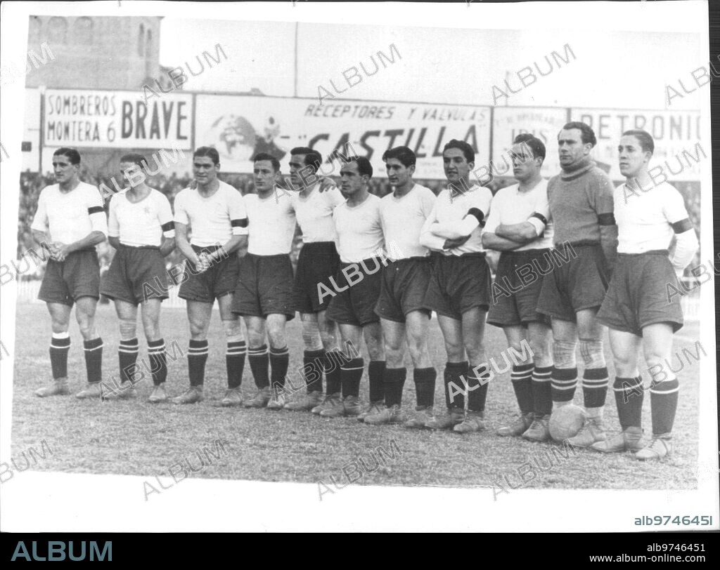 Season 1935-1936. Racing 4 - Madrid 2. Chamartín Stadium (current Santiago Bernabéu). García, Pombo, Chas, Larrinaga. Ceballos, Rioja, Milucho, Serman, Ilardia, Pedrosa and Cuca.