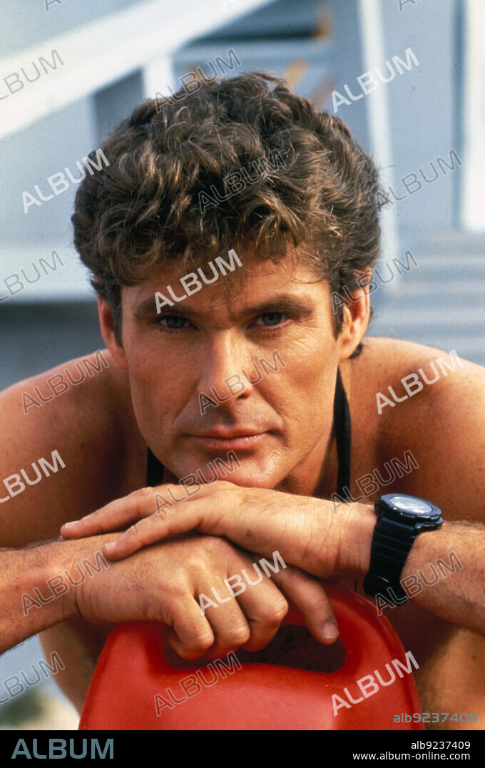 DAVID HASSELHOFF in BAYWATCH, 1989, directed by DOUGLAS SCHWARTZ, GUS TRIKONIS and RICK JACOBSON. Copyright THE BAYWATCH COMPANY.